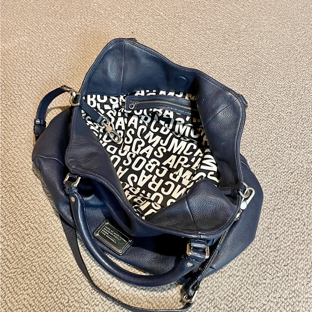 Marc by Marc Jacobs Blue Leather Crossbody Hobo Handbag - Picture 6 of 16